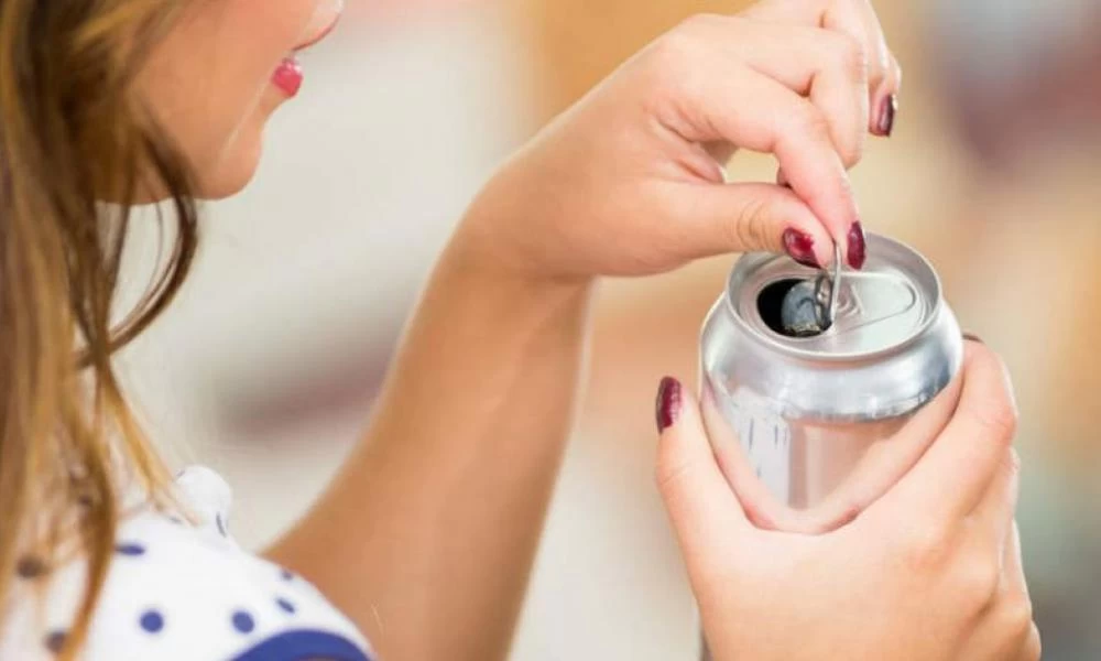 Αναψυκτικά με ζάχαρη: Αυξάνουν τον κίνδυνο εμφράγματος και εγκεφαλικού